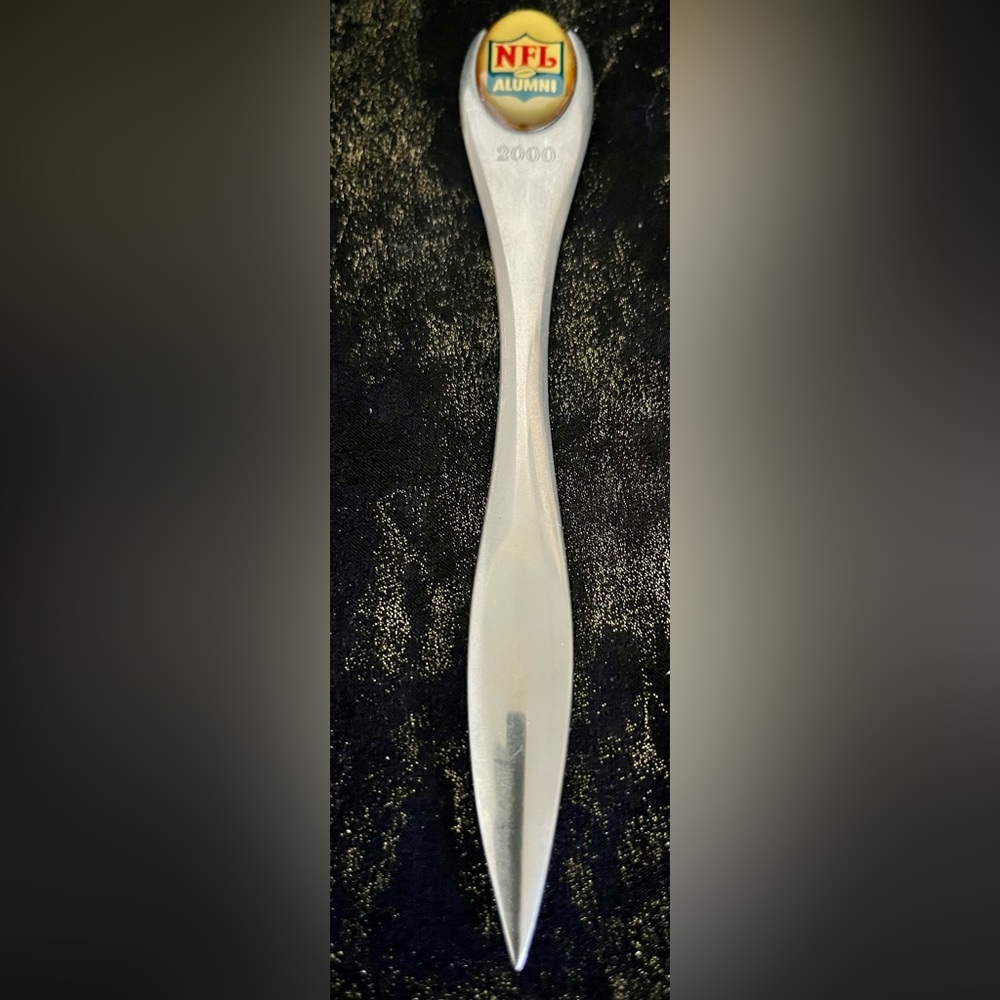 RARE NFL ALUMNI LETTER OPENER
Authentic Collectible 2000 Stainless Steel